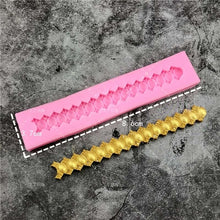 Load image into Gallery viewer, Classical Pattern Silicone Fondant Mold