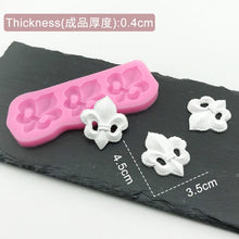 Load image into Gallery viewer, Classical Pattern Silicone Fondant Mold