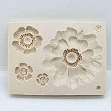 Load image into Gallery viewer, Pretty Flower Silicone Fondant Mold
