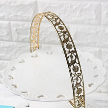 Load image into Gallery viewer, Double-Layer Arch Shaped  Dessert Rack
